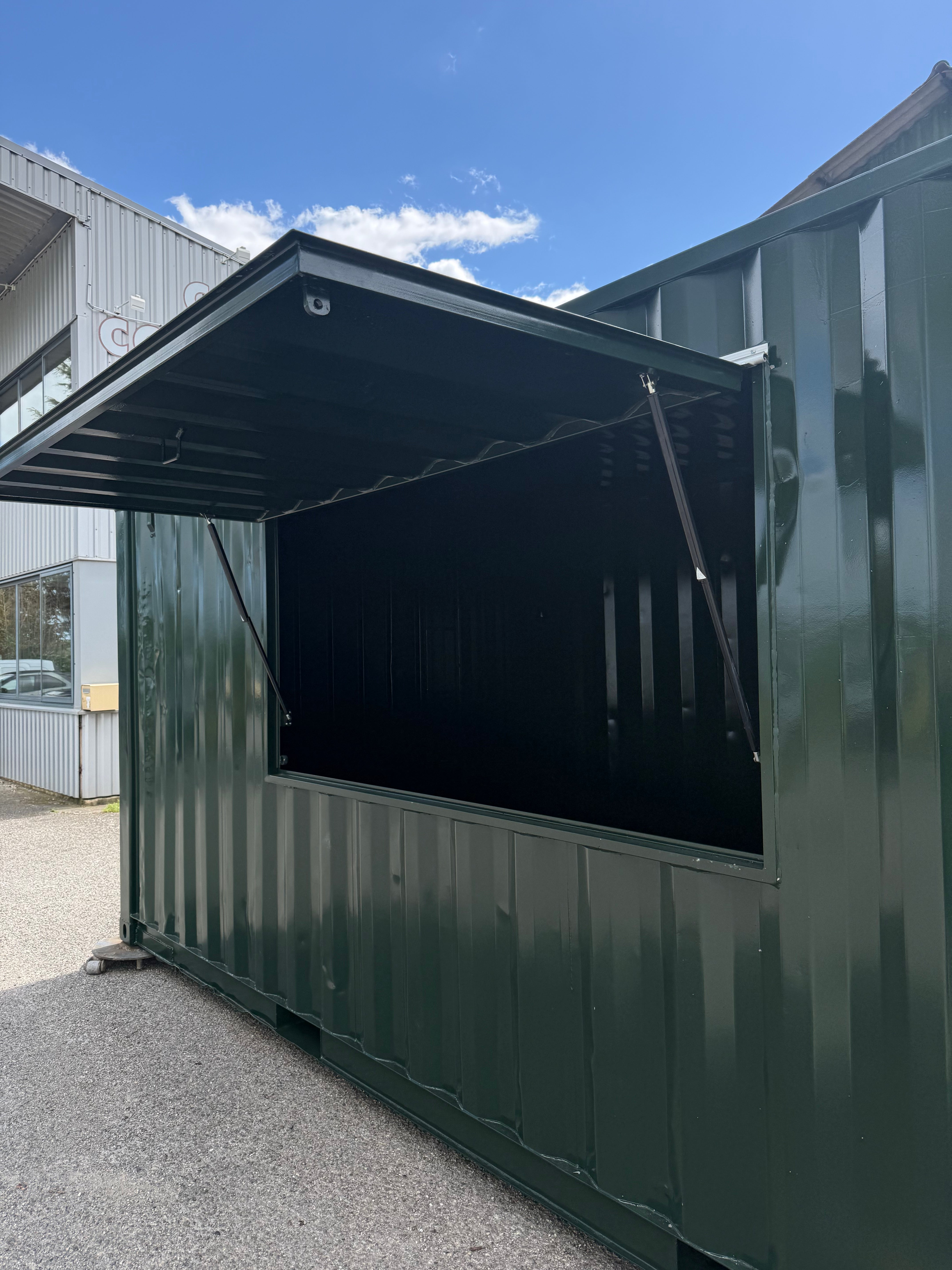 Buvette container - simple hayon