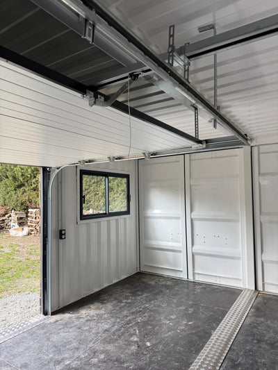 Garage container de 42m² - entièrement équipé