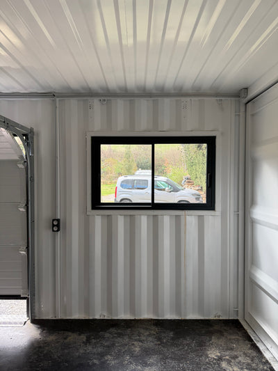 Garage container de 42m² - entièrement équipé