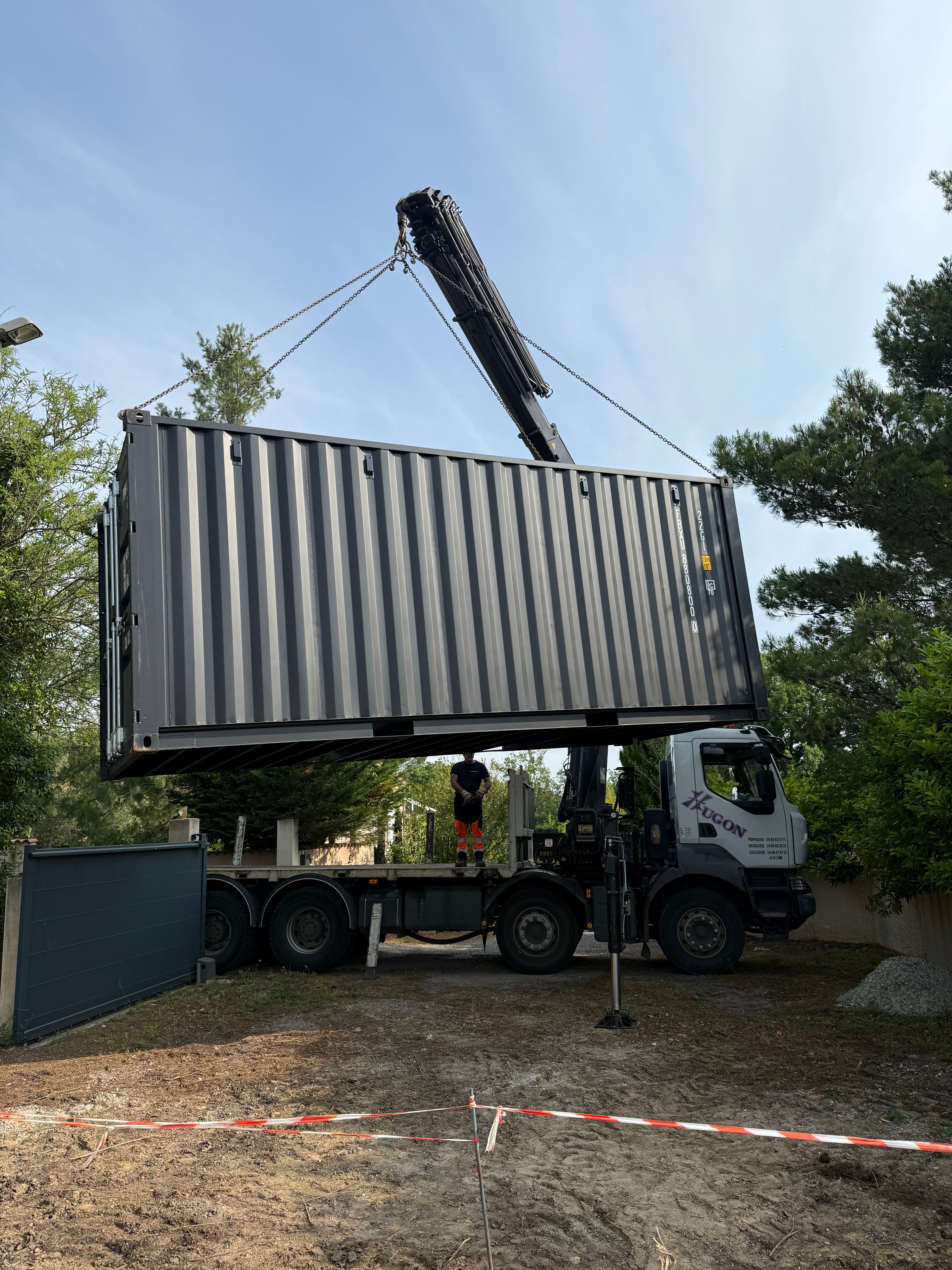 Grue pour installation et livraison conteneur brut